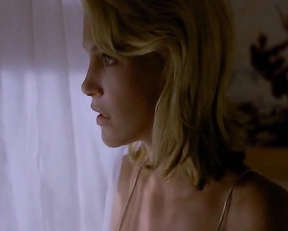 Natasha Henstridge - Bela Donna (1998)