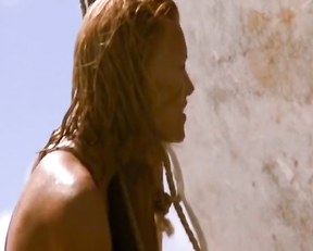 Natasha Henstridge - Bela Donna (1998)