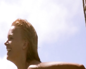 Natasha Henstridge - Bela Donna (1998)