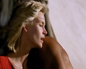 Natasha Henstridge - Bela Donna (1998)