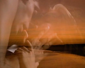 Natasha Henstridge - Bela Donna (1998)