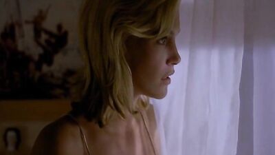 Natasha Henstridge - Bela Donna (1998)