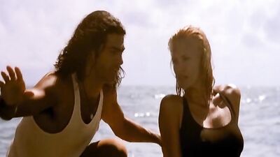 Natasha Henstridge - Bela Donna (1998)