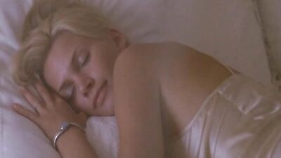 Natasha Henstridge - Bela Donna (1998)