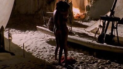 Natasha Henstridge - Bela Donna (1998)