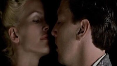 Natasha Henstridge - Bela Donna (1998)