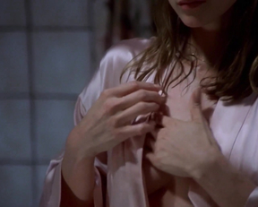 Natasha Henstridge, Raquel Gardner, Nancy La Scala, Sarah Wynter - Species II (1998)