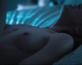 Carrie Coon - The Leftovers (s01e07 2014)