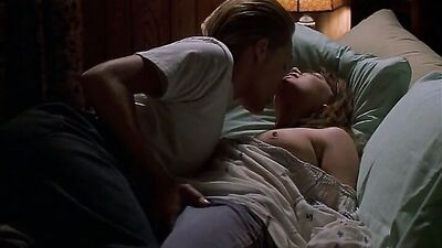 Michelle Williams, Chloë Sevigny - If These Walls......