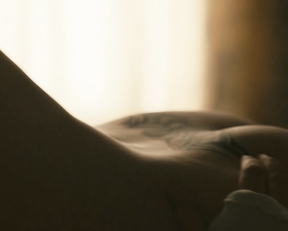 Anna Paquin - Bellevue (s1e07 2017)