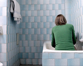 Anamaria Marinca - 4 Months, 3 Weeks and 2 Days (2007)