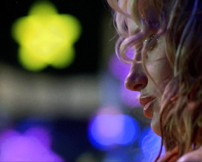 Daryl Hannah - Dancing at the Blue Iguana (2000)