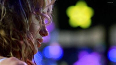 Daryl Hannah - Dancing at the Blue Iguana (2000)
