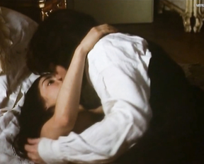 Rachel Weisz - Scarlet & Black (1993)