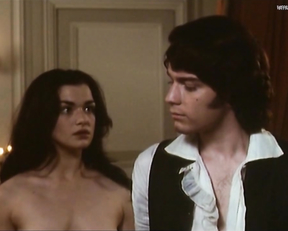 Rachel Weisz - Scarlet & Black (1993)