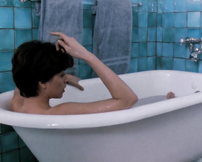 Annabella Sciorra - Whispers in the Dark (1992)