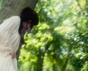 Marie Gillain - Le Bossu  (1997)