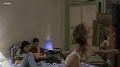 Marie Gillain -  L'Appât (1995)