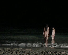 Anna Skellern, Tereza Srbová - Siren (2010)