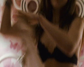 Natalie Portman, Mila Kunis - Black Swan (2010)