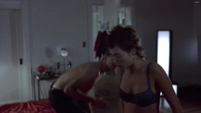 Juliette Lewis, C. Rutherford - Picture Claire (2001)