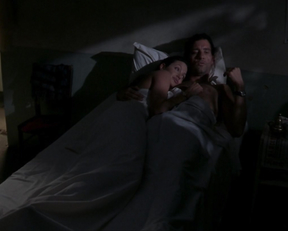 Angelina Jolie - Beyond Borders (2003)