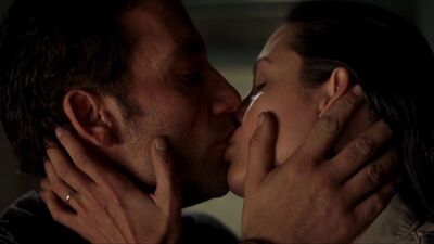 Angelina Jolie - Beyond Borders (2003)