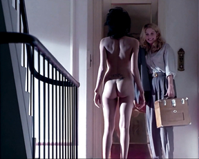 Angelina Jolie, Elizabeth Mitchel - Gia (1998)