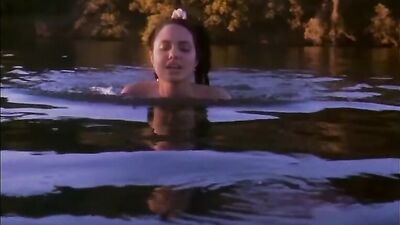 Angelina Jolie - True Women (1997)