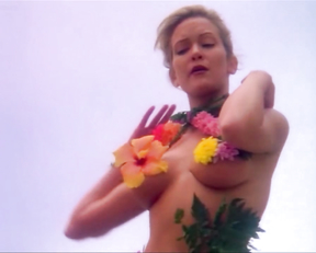 Alexandra Paul, Barbara Moore - Cyber Bandits (1995)