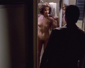 Alexandra Paul - 8 Million Ways to Die (1986)