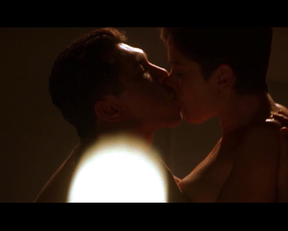 Robin Tunney, Angela Bassett - Supernova (2000)