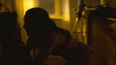 Victoria Pedretti - YOU s02e01-04 (2019)