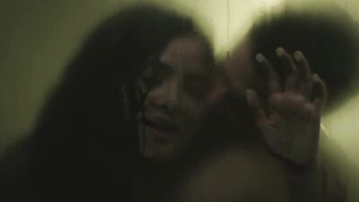 Ariadna Gil, Teresa Ruiz - Aqui en la Tierra s01e04-06 (2018)