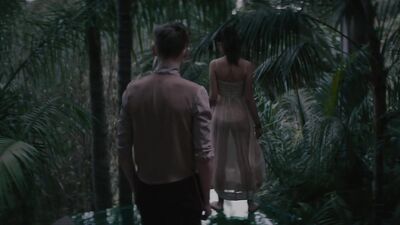 Courtney Eaton, Tao Okamoto, etc - Perfect (2018)