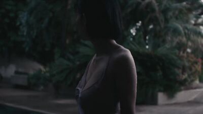 Courtney Eaton, Tao Okamoto, etc - Perfect (2018)
