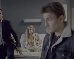 Willow Shields, Sarah Wright sexy - Spinning Out s01e09-10 (2020)