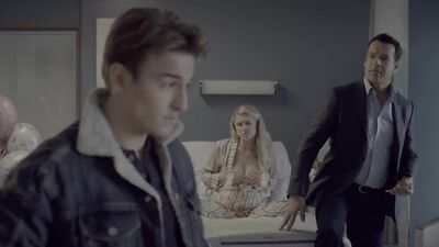 Willow Shields, Sarah Wright sexy - Spinning Out s01e09-10 (2020)