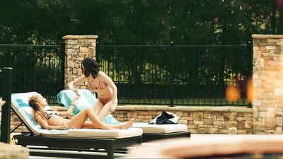 Vanessa Marano, Giorgia Whigham, etc - Saving Zoe (2019)
