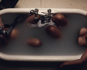 Tiffany Boone, Anika Noni Rose - Little Fires Everywhere s01e06 (2020)