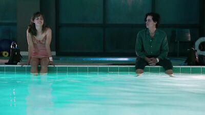 Haley Lu Richardson naked - Five Feet Apart (2019)