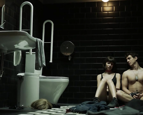 Ursula Corbero, Maria Pedraza, Clara Alvarado, Esther Acebo, Itziar Ituno - La Casa De Papel s01 (2017)