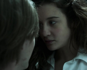 Ursula Corbero, Maria Pedraza, Clara Alvarado, Esther Acebo, Itziar Ituno - La Casa De Papel s01 (2017)