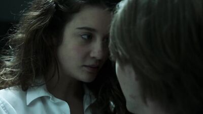 Ursula Corbero, Maria Pedraza, Clara Alvarado, Esther Acebo, Itziar Ituno - La Casa De Papel s01 (2017)