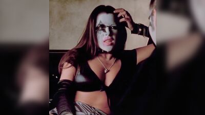 Kelly Monaco - Idle Hands - Film nackt