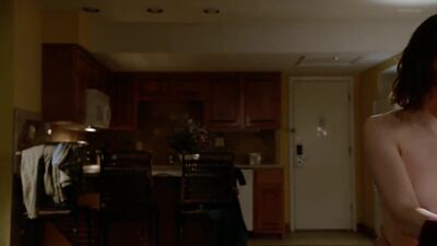 Conor Leslie In Graves - Film nackt