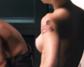 Cécile Breccia nackt - Starship Troopers 3: Marauder