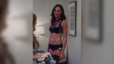 Gal Gadot naked