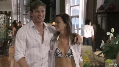 Summer Glau nude - Bikini