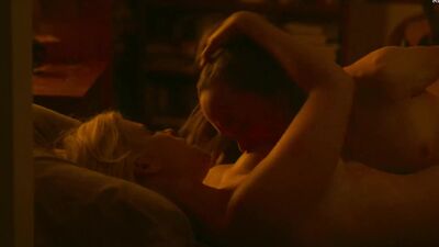 Kate Mara Titty Bounce And Nipple Sucked In My Days Of Mercy - Film nackt